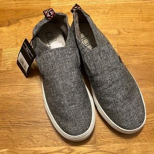 Women’s Peyton linen grey black hey dude size 10